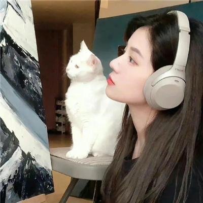 为了受伤的右眼